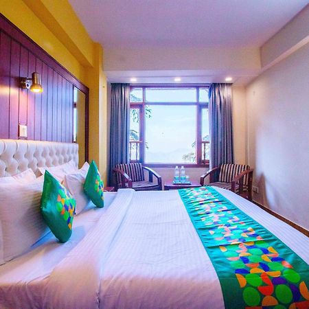 Treebo Varuna With Mountain View Shimla Exterior photo