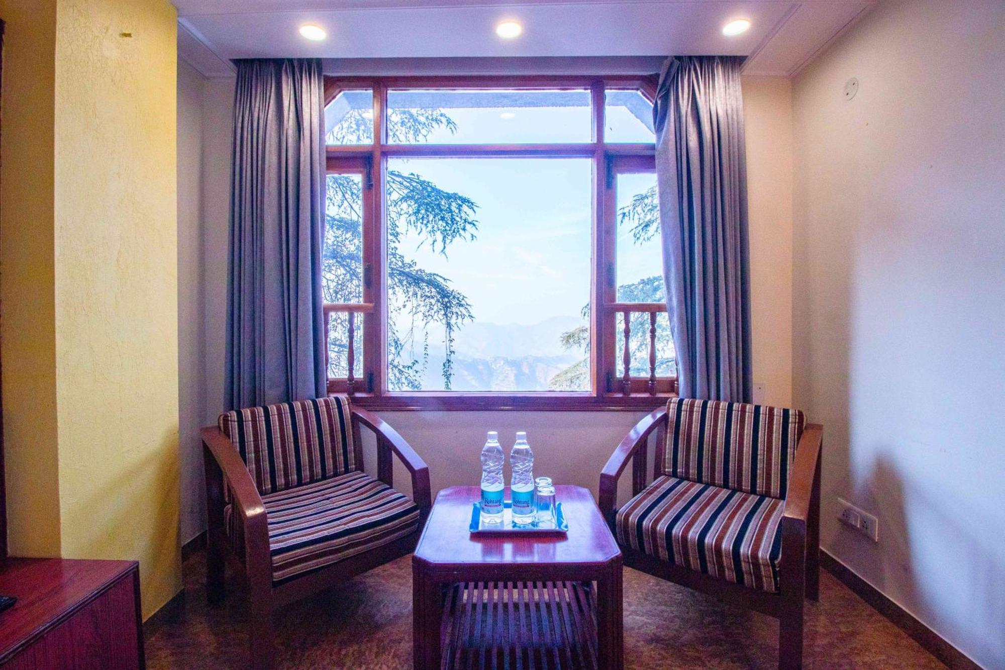 Treebo Varuna With Mountain View Shimla Exterior photo